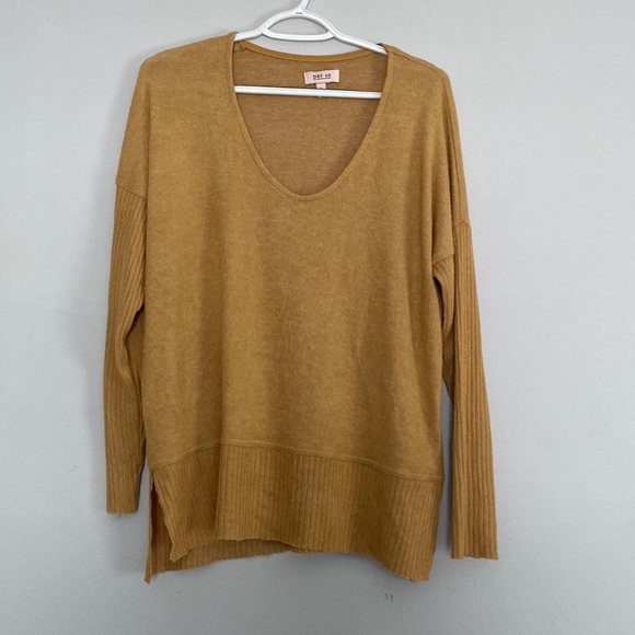 Per Se Sweaters - Per Se Golden Yellow Sweater